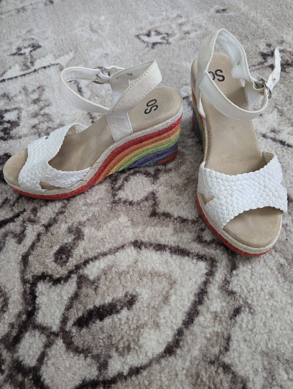 SO White Woven Ankle-Strap Wedge Sandals with Rainbow Platform
